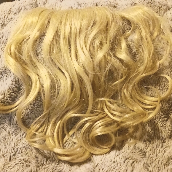 16" Hair Extension In Platinum Blonde~by Christie Brinkley Collecton. NIB - Picture 7 of 16